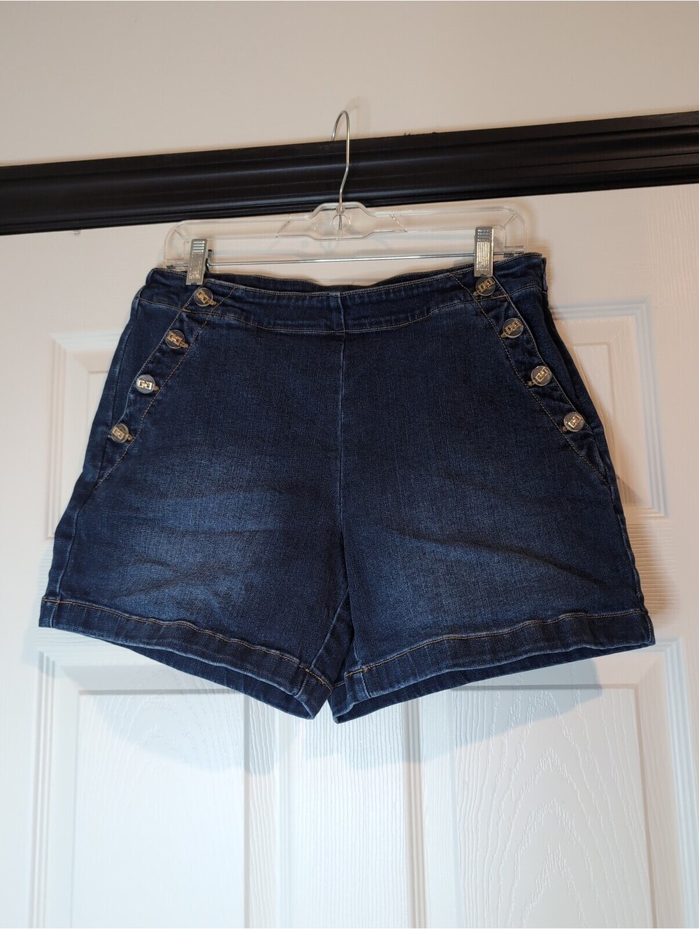 Size 10 NWOT J Mclaughlin dominica solid women's dark wash shorts